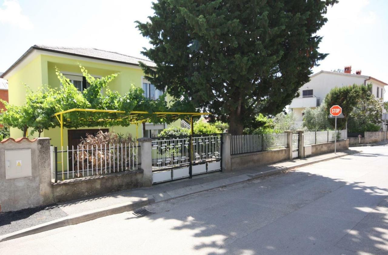 Two bedroom apartment, nice neighborhood, free parking, WiFi Pula Exterior foto