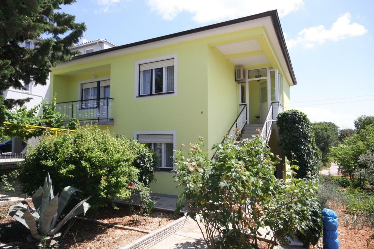 Two bedroom apartment, nice neighborhood, free parking, WiFi Pula Exterior foto